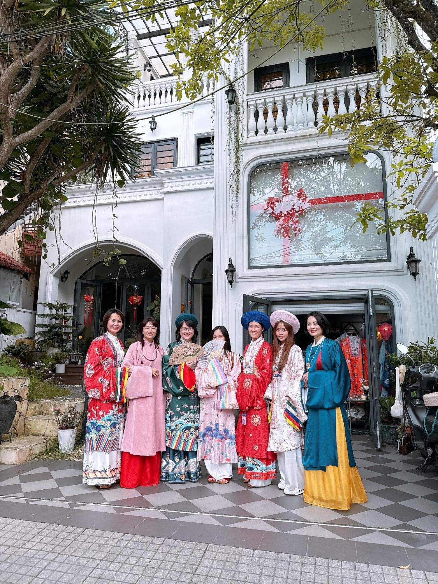 Moon Homestay Thon Kim Long ภายนอก รูปภาพ